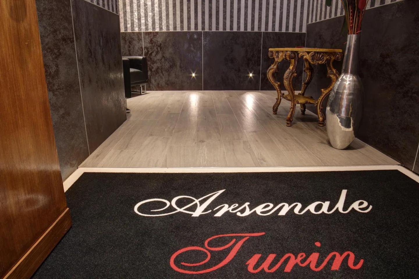 Arsenale Turin Rooms Екстер'єр фото